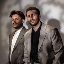 Acıyor Kalbim ft Ahmet Hatipoğlu 