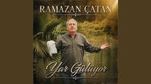 Yar Gülüyor 